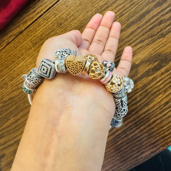 Pandora Moments Heart Clasp Snake Chain Bracelet with charms - Picture 12 of 15